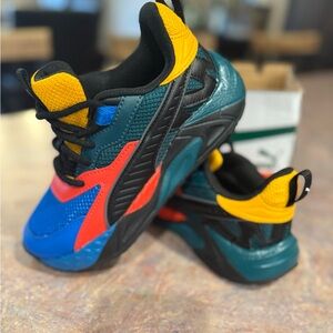 **NWT** PUMA RS-Trck Color Sneekers 
(Little Kid)